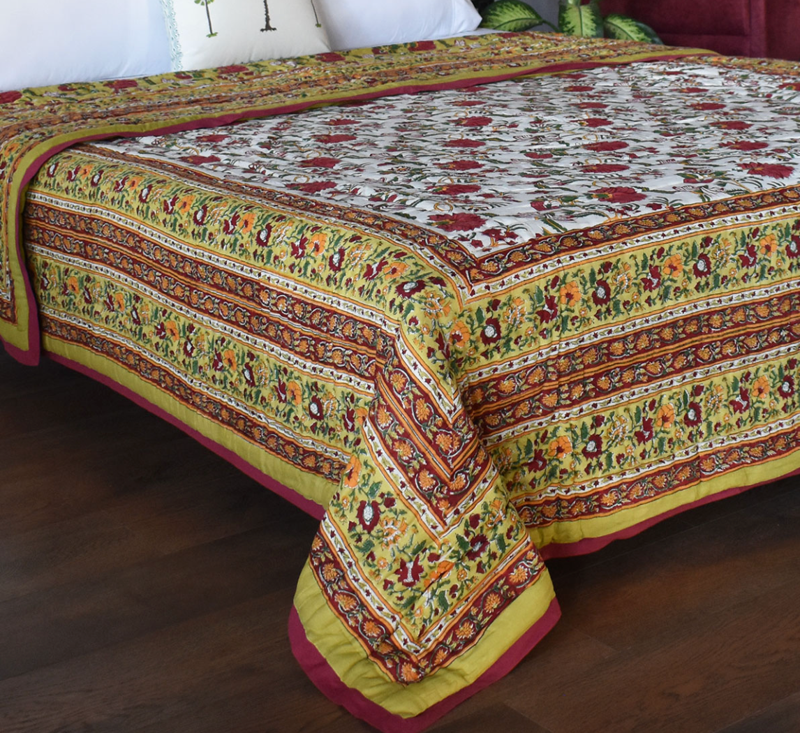 'Barefoot Goddess' Queen Size Quilt