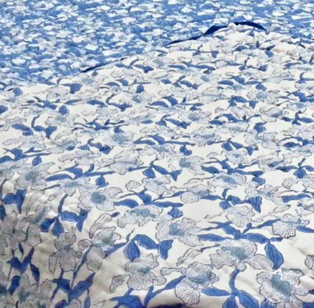 'Blue Iris' King Size Quilt