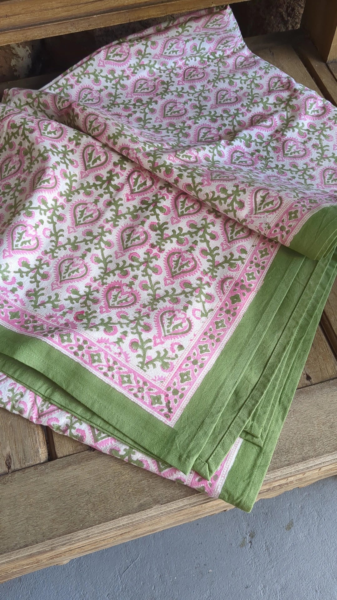 'Candy Olive' Tablecloth