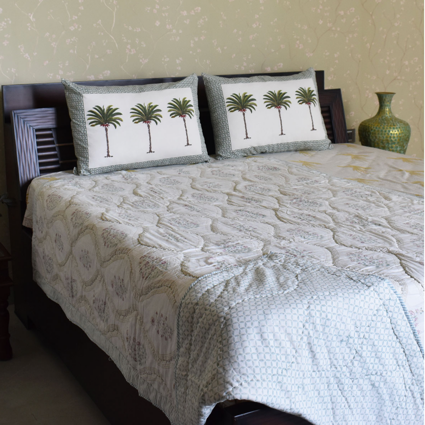 'Cottage Garden' Queen Size Quilt